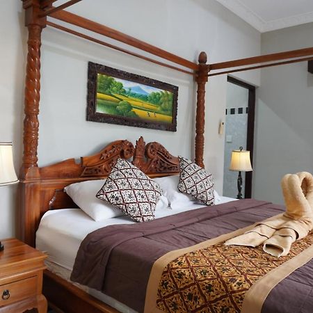 Puri Bisma Ubud - 4 Bedroom Private Villa - 10 Min Walking To Ubud Center Exterior photo